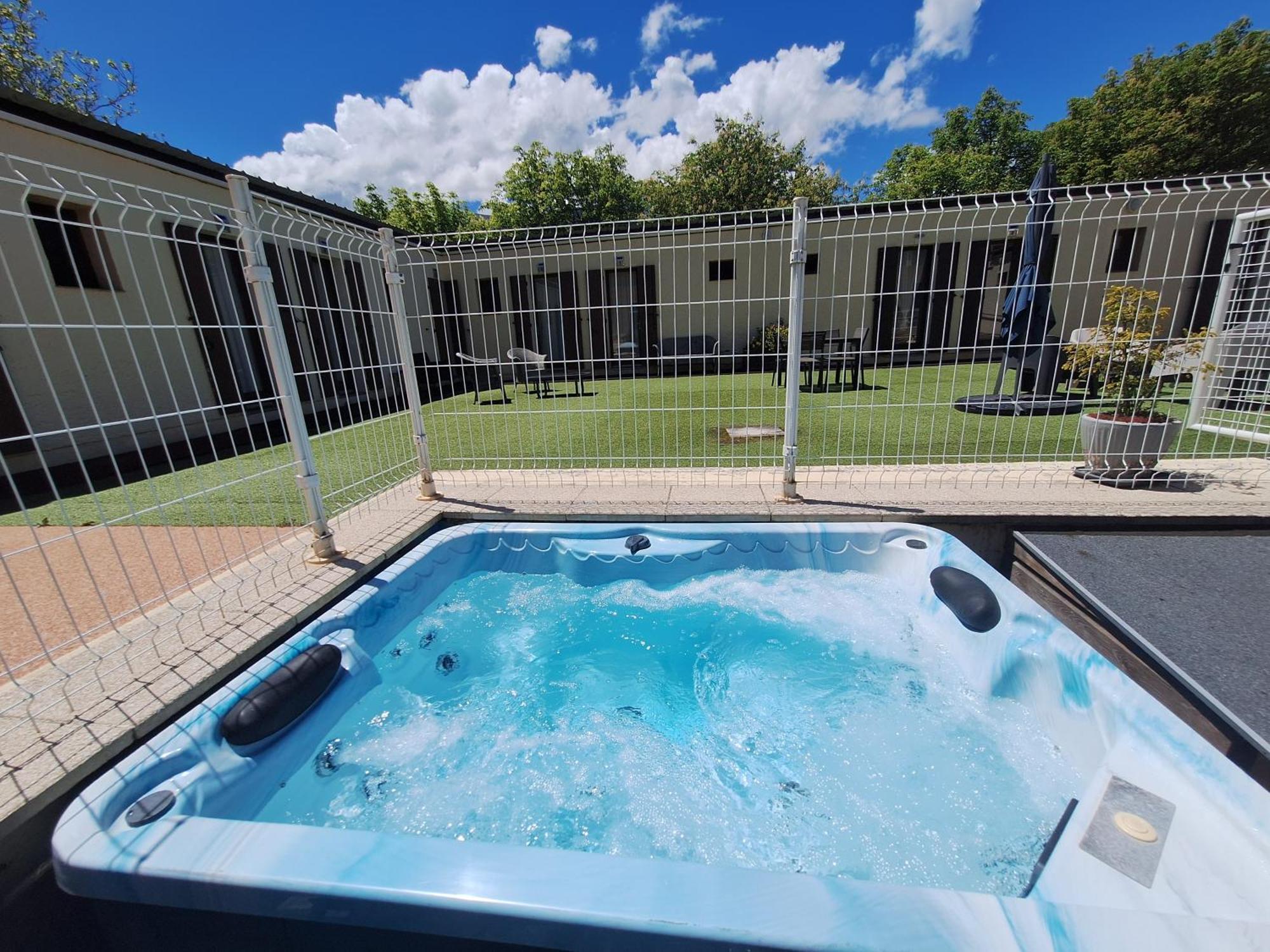 Hotel Le Connetable Saint-Bonnet-en-Champsaur Exteriör bild