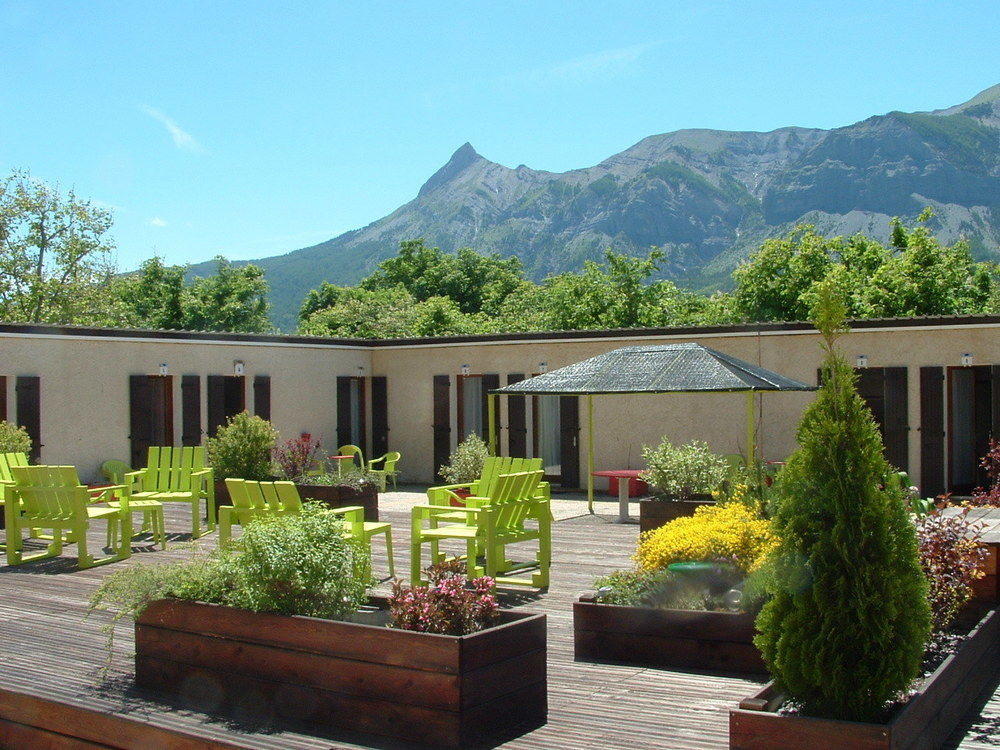 Hotel Le Connetable Saint-Bonnet-en-Champsaur Exteriör bild